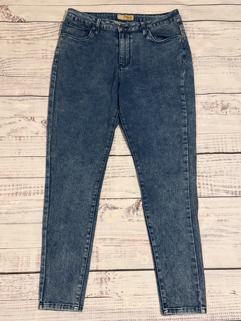 Retro Hybrid & Company Women’s 14 Skinny Acid Wash Denim Mom Jeans